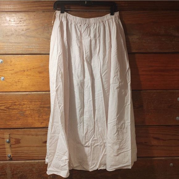 White with Red Polka Dots Vintage Style Full Skirt - Picture 2 of 4
